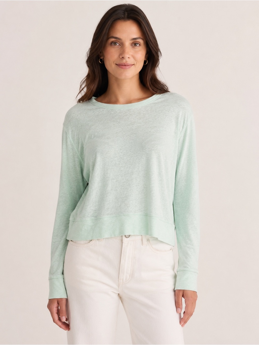 VInce . 100% linen Light Green Crewneck Long-Sleeve thin boxy Top Med